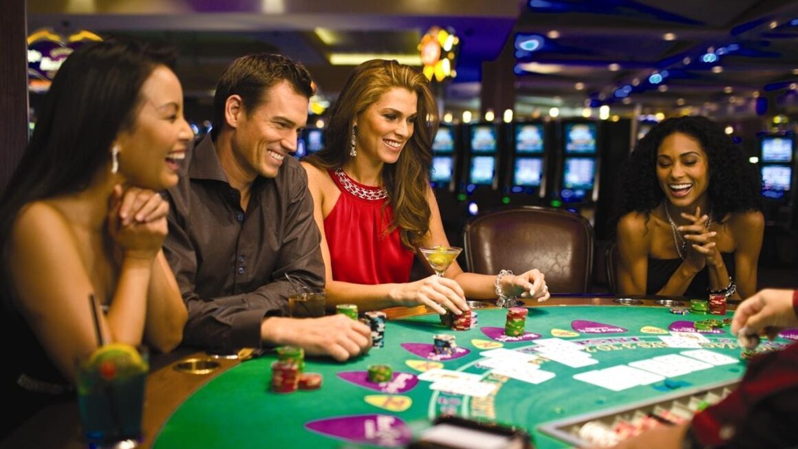 Top 10 Online Casino Games Players Love in 2025